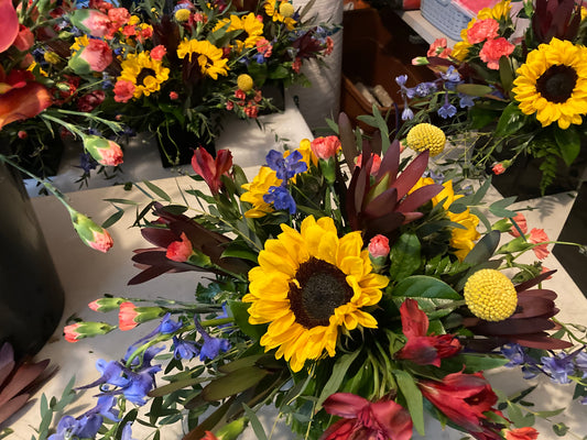 WORKSHOP: FALL FESTIVE FLOWER ARRANGING CLASS